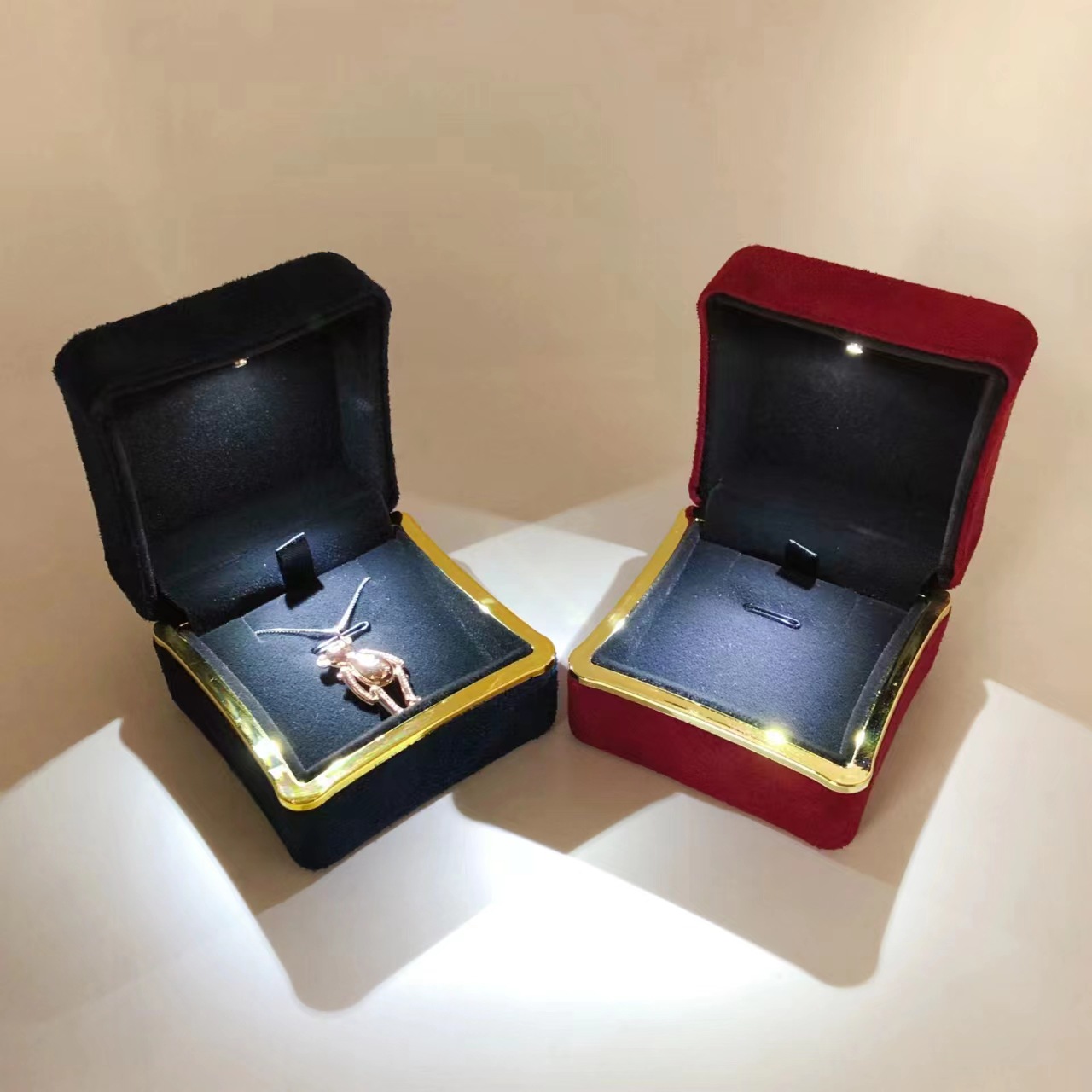 New in LED Light Jewelry Box R - Bar Cart Gold 评论和价格